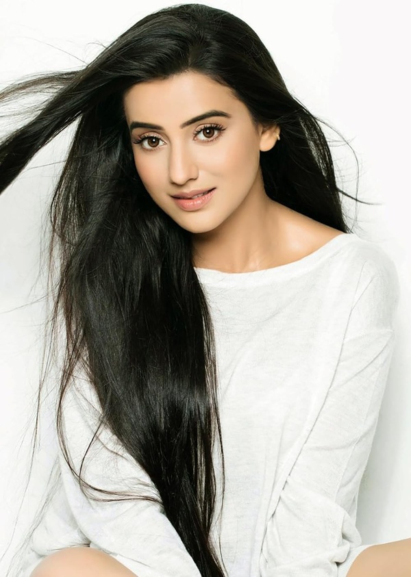 Akshara Singh(I)