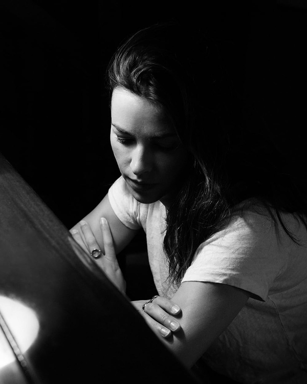 Amelia Warner(I)