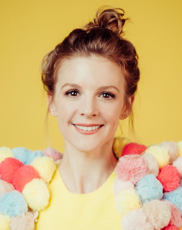 Ashley Bell(I)