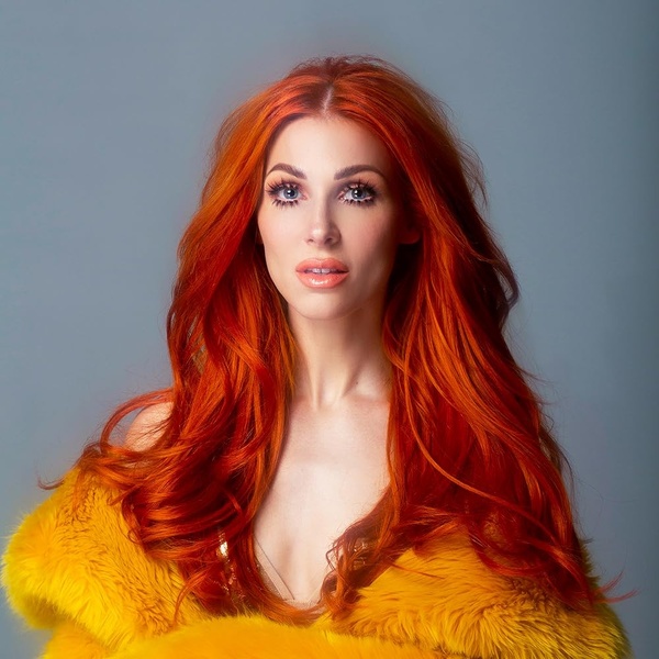Bonnie McKee(I)