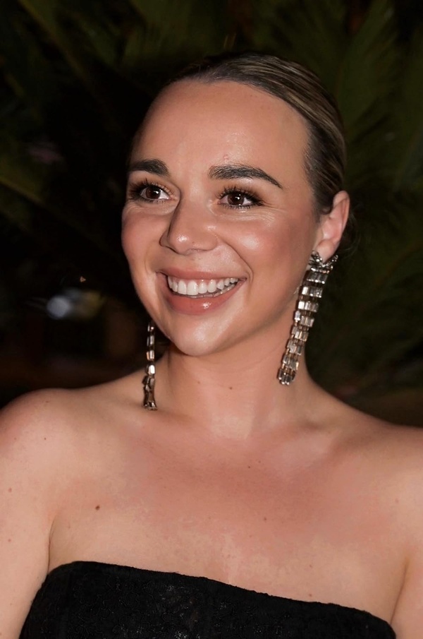 Caitlin Mulvey(I)