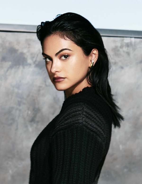 Camila Mendes(I)