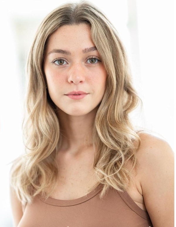 Chloe Lang(I)