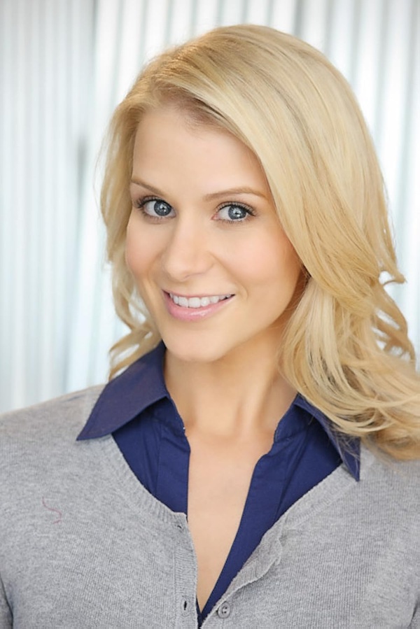 Christina Blevins(I)