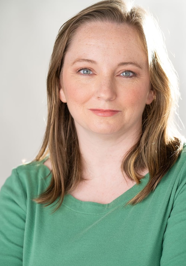 Courtney Burns(IV)
