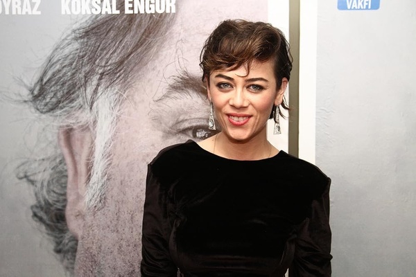 Demet Evgar