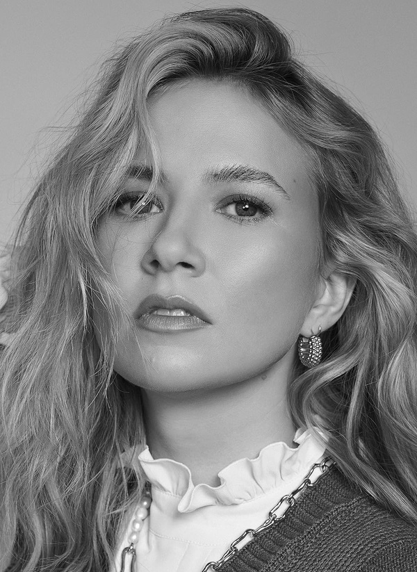 Eliza Bennett(I)