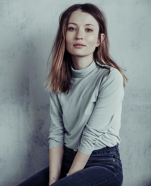 Emily Browning(I)