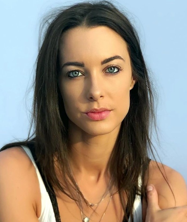 Emily Hartridge(1984-2019)