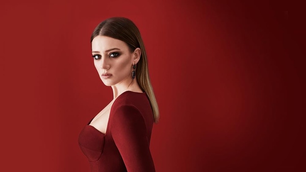 Gizem Karaca(I)