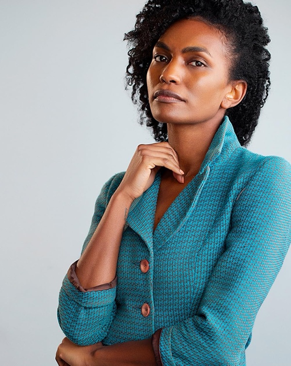 Isaura Barbé-Brown