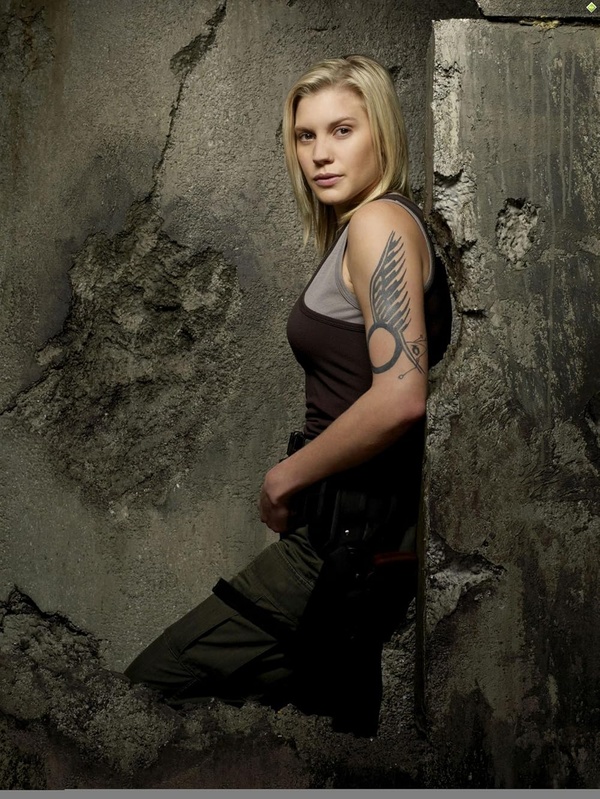 Katee Sackhoff(I)