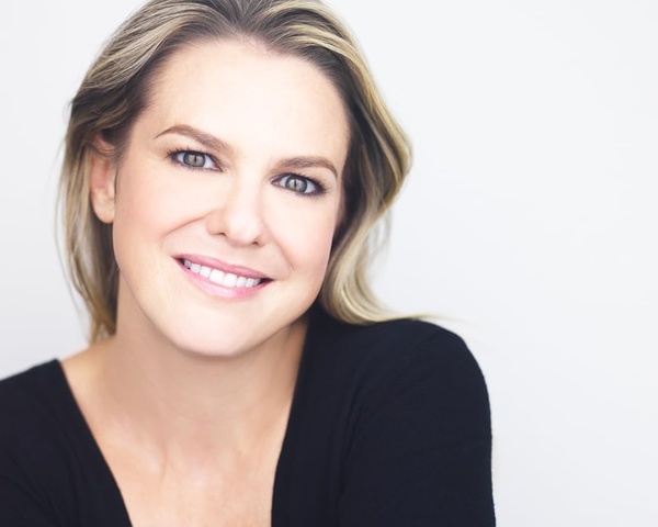 Larisa Oleynik(I)