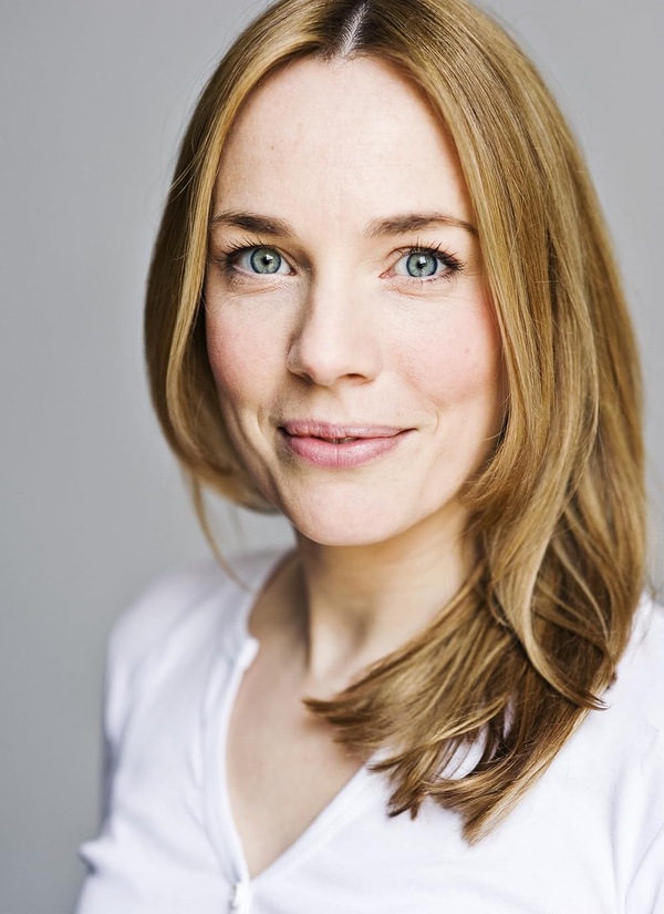 Laura Main(I)