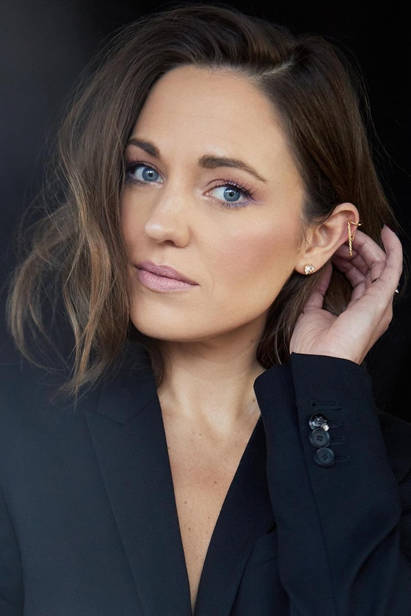 Laura Osnes