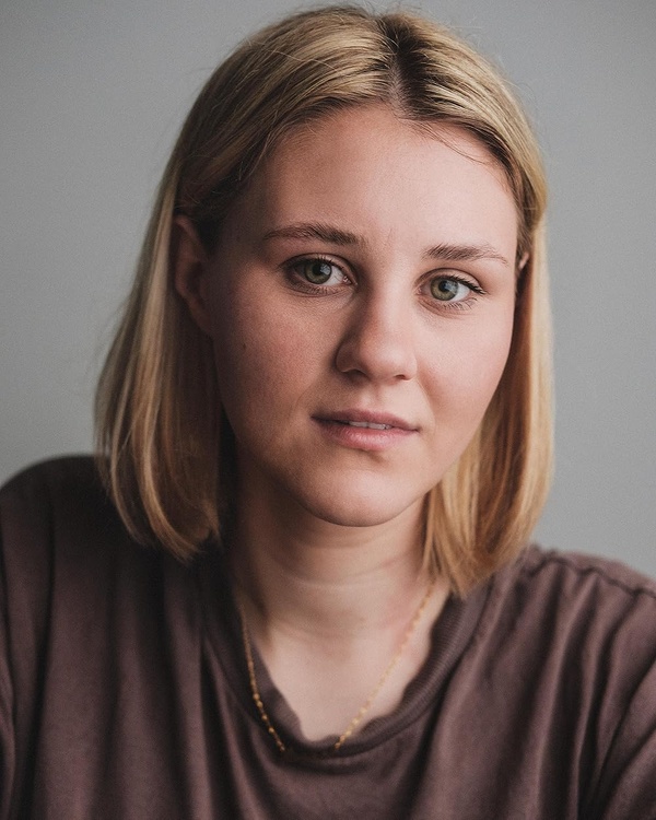 Lois Drage(I)