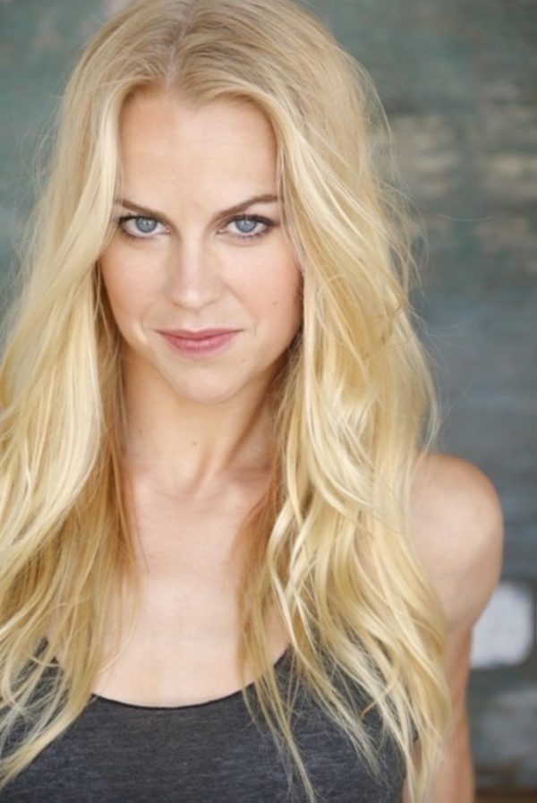 Maddy Curley(I)