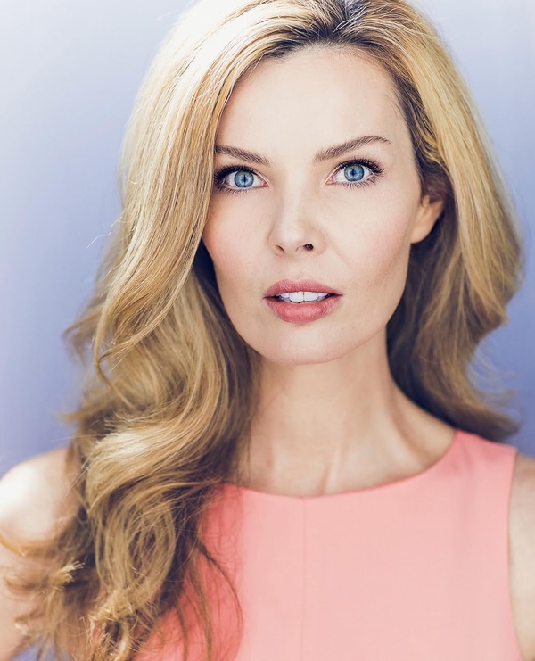 Mary O'Rourke(I)