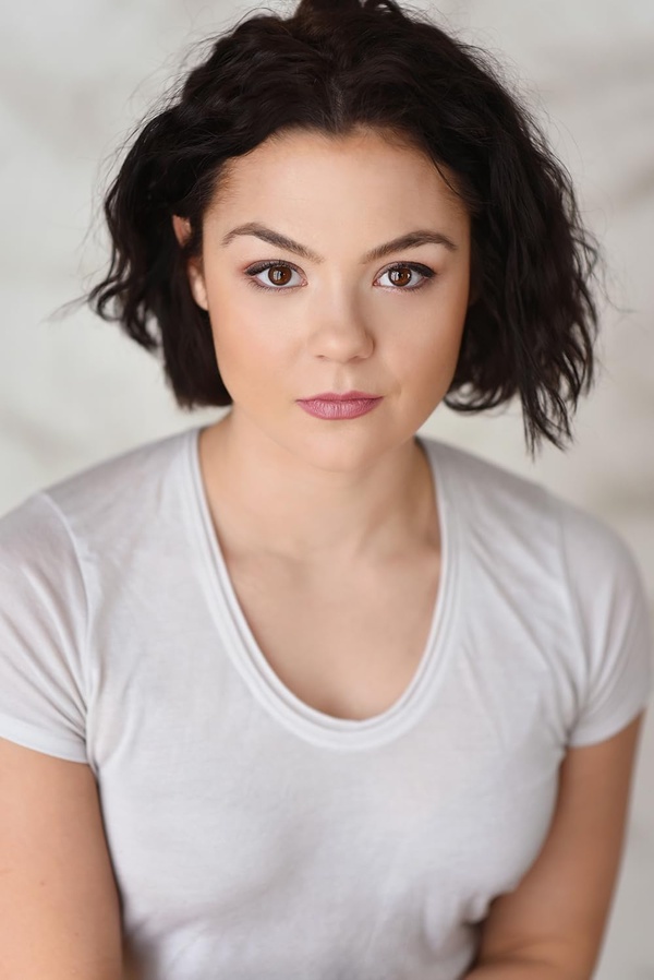 Megan Prescott(I)