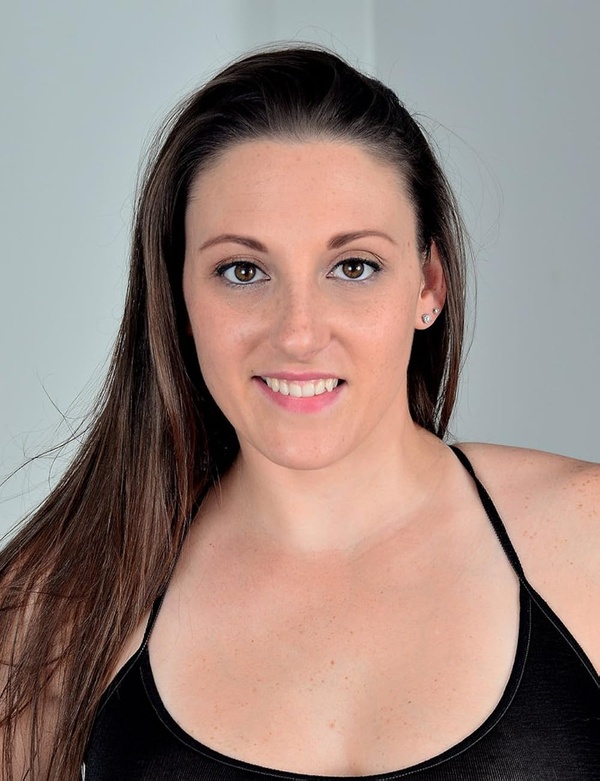 Melanie Hicks(II)