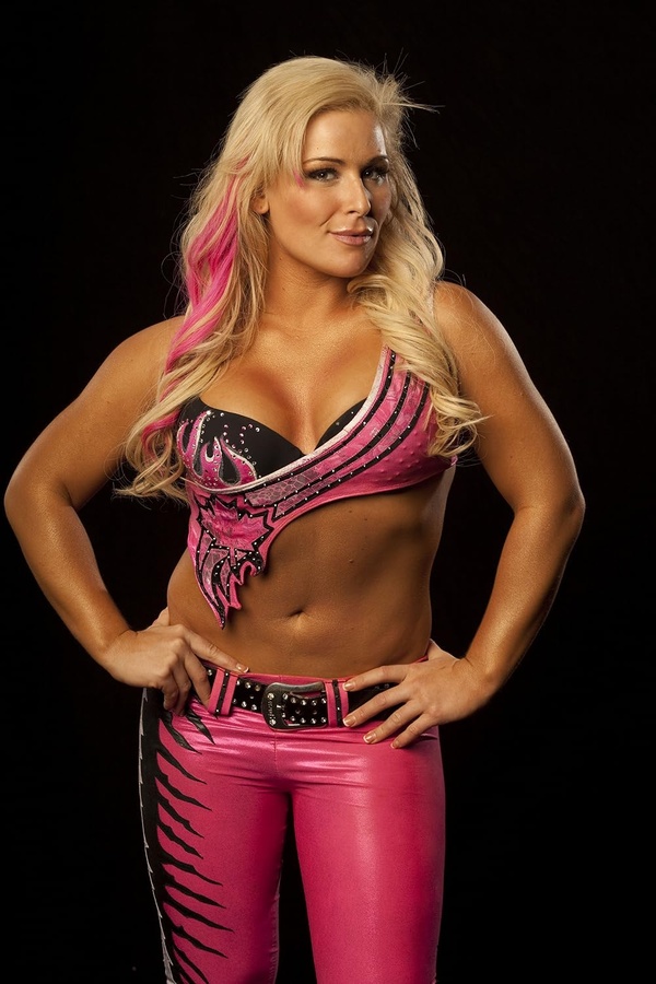 Nattie Neidhart(I)