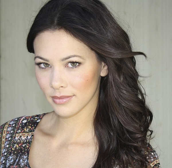 Nicole Sienna(I)