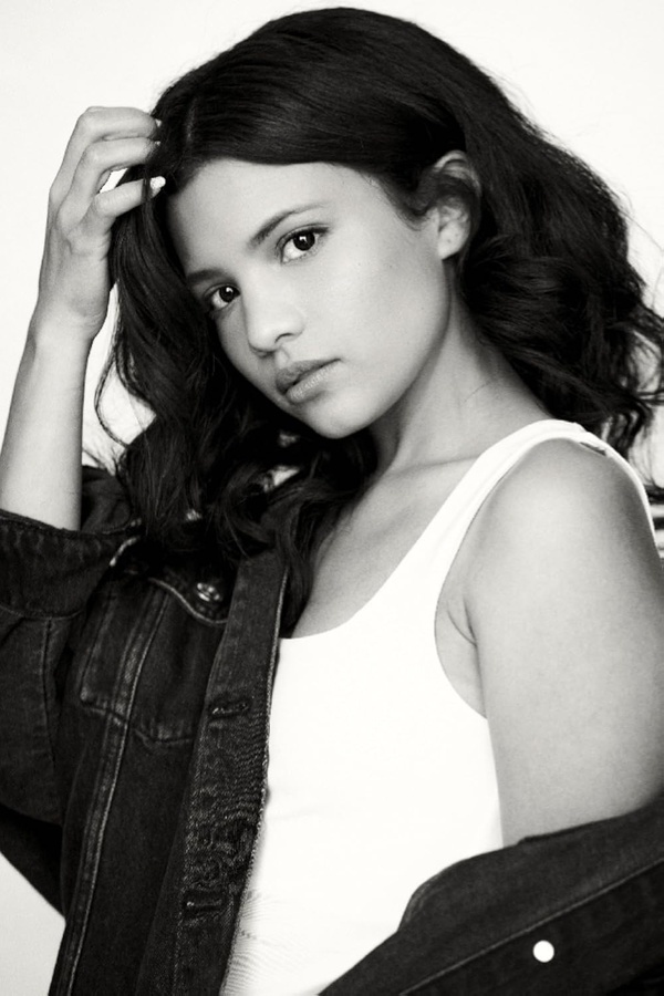 Nikki Rodriguez(IV)