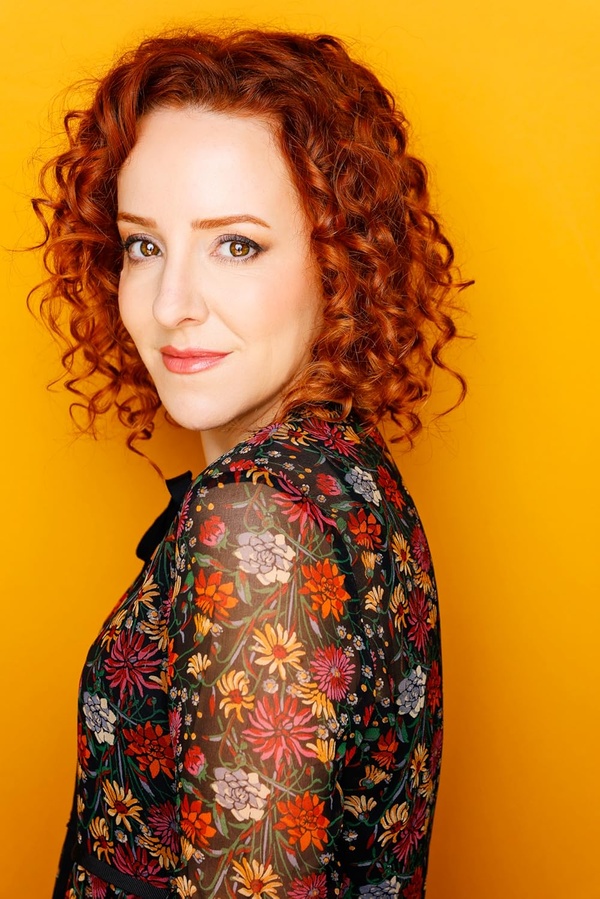 Olivia Hack(I)