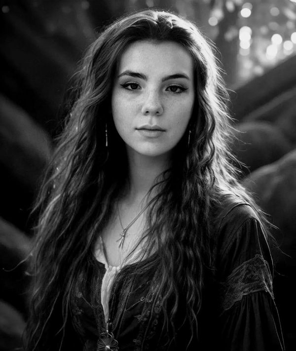 Samantha Halfpenny