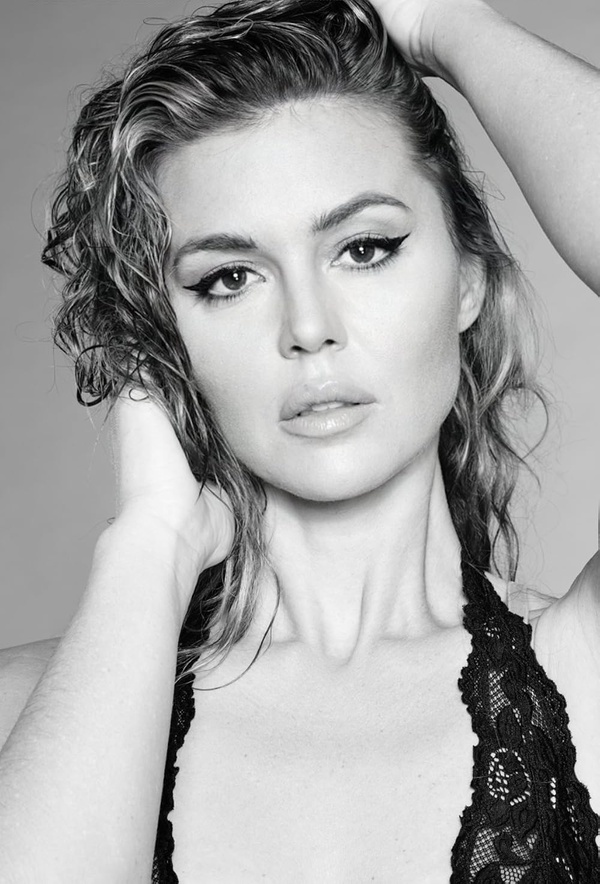 Samantha Lockwood(I)