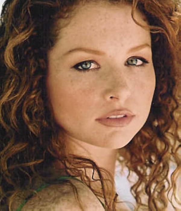 Scarlett Keegan