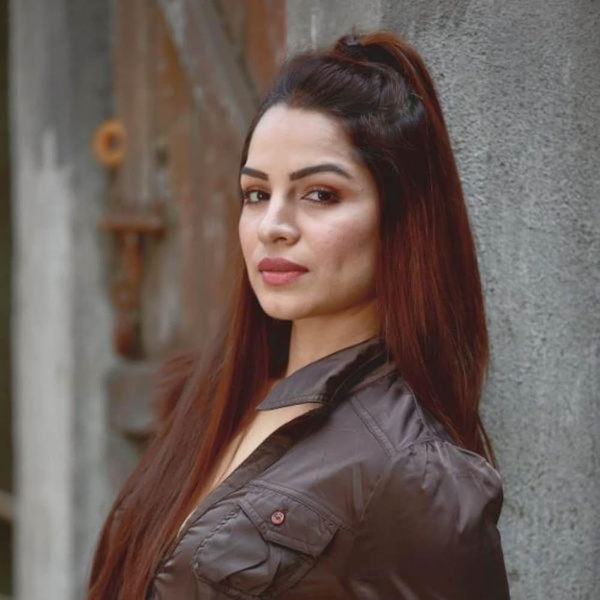 Shikha Singh(I)