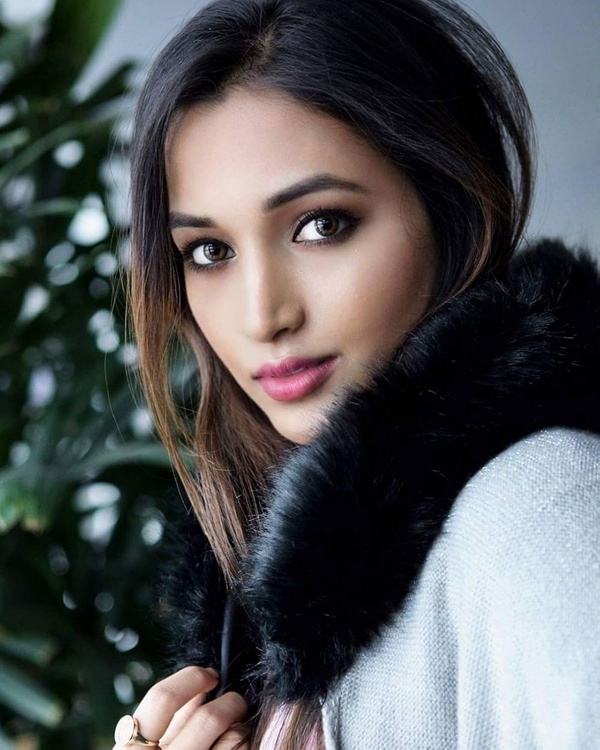 Srinidhi Shetty(I)