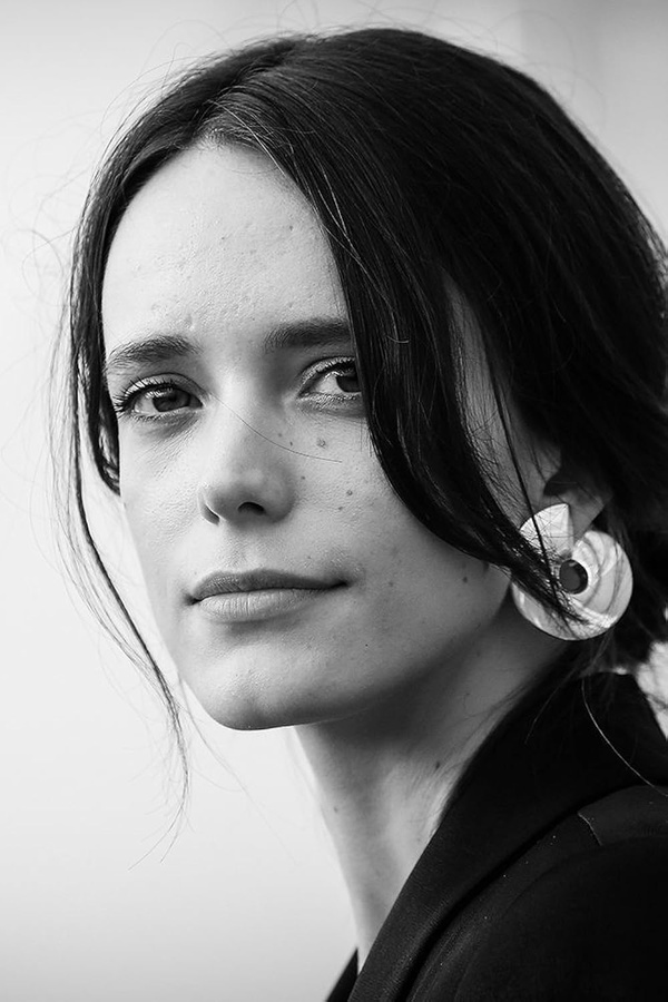 Stacy Martin(I)