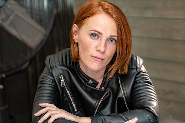 Tamara Robertson(I)