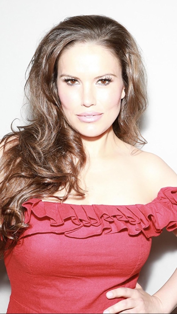 Vanessa Gomez(I)